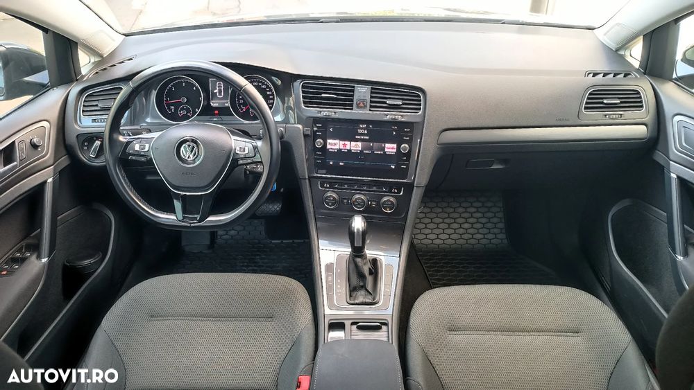 Volkswagen Golf 2.0 TDI DSG Comfortline - 12