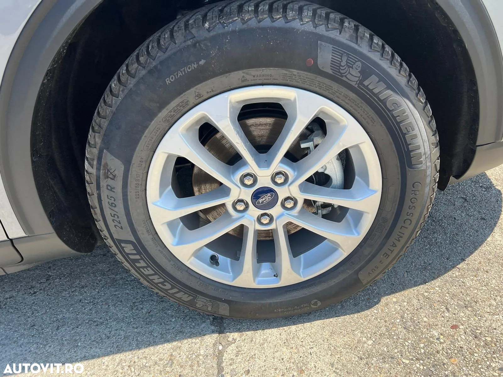 Ford Kuga - 12