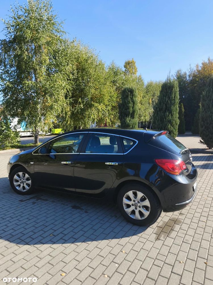 Opel Astra - 9