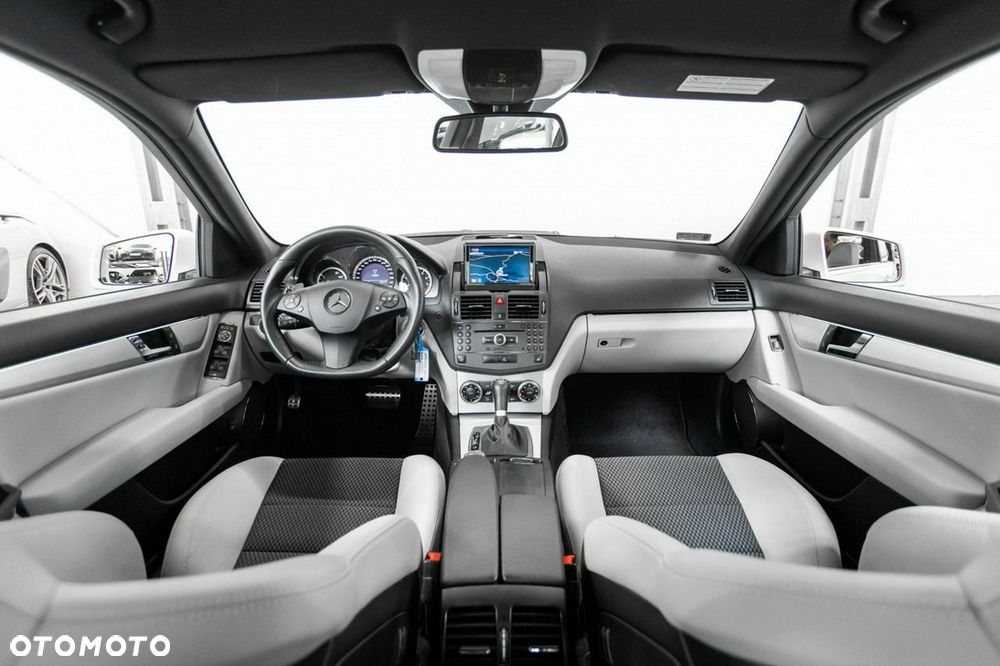 Mercedes-Benz Klasa C 63 AMG AMG SPEEDSHIFT MCT - 18