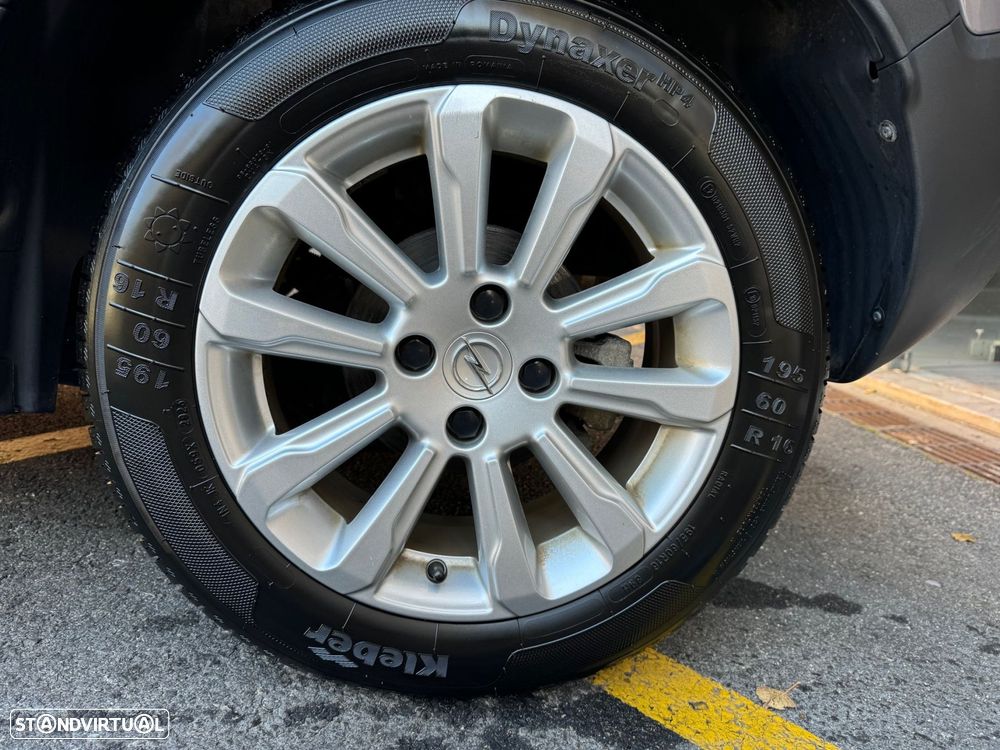 Opel Crossland 1.2 T Elegance - 25