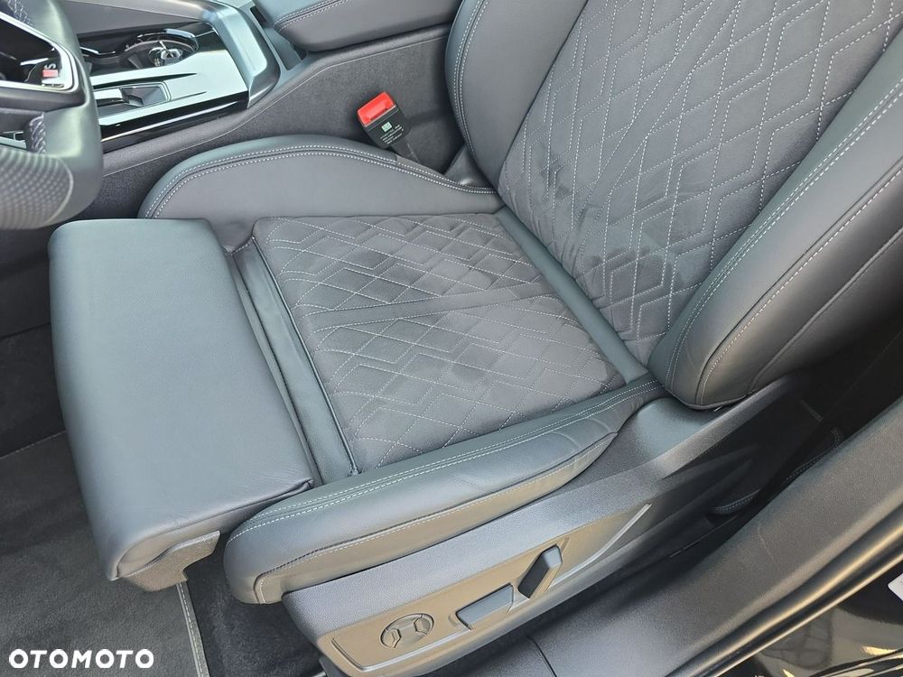 Audi Q5 Sportback TFSI 150 kW S tronic edition one mythosschwarz - 12