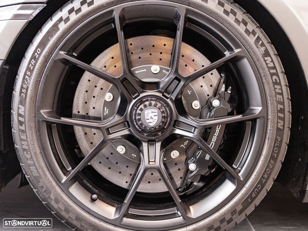 Porsche 911 (992) - 20