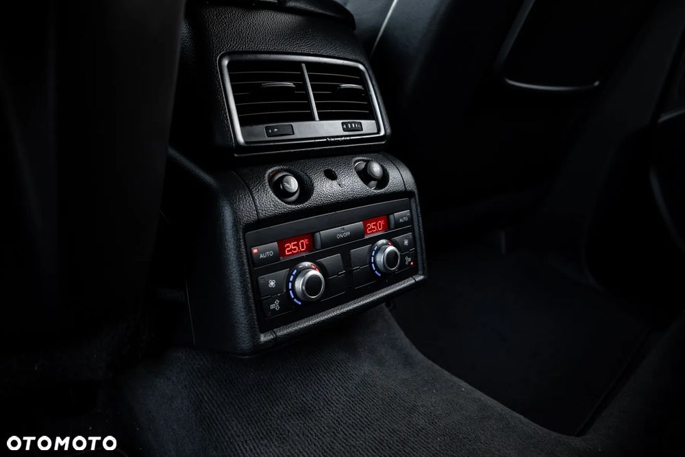 Audi Q7 3.0 TDI Quattro Tiptronic - 36