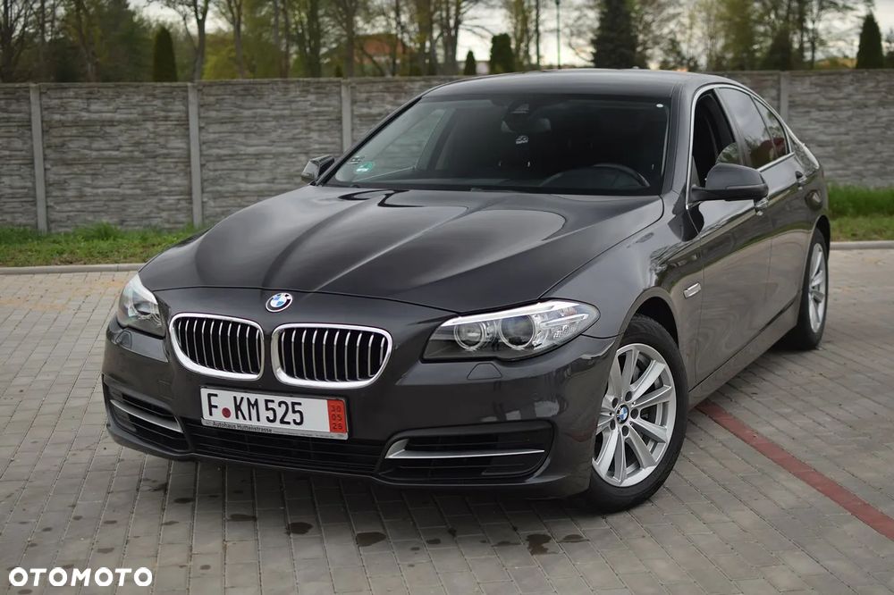 BMW Seria 5 525d Sport-Aut - 2