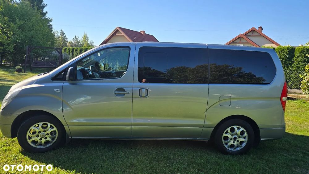 Hyundai H-1 - 4
