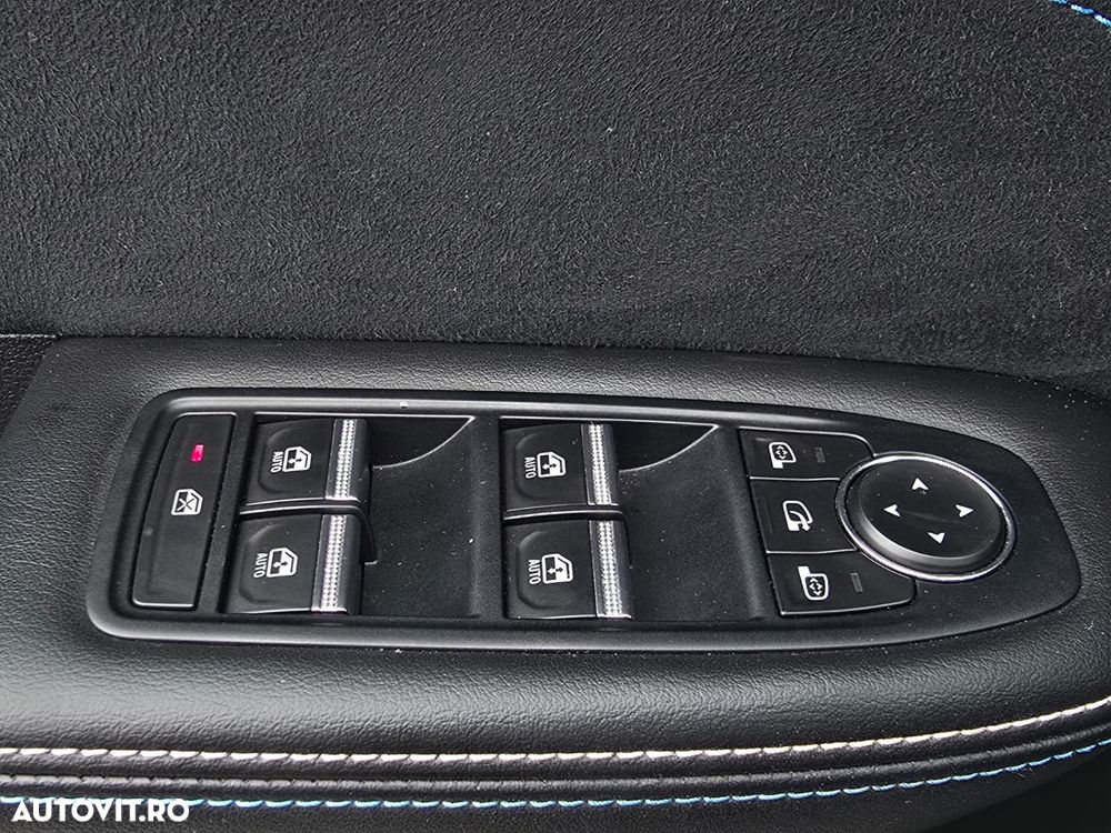 Renault Arkana E-TECH Intens - 12