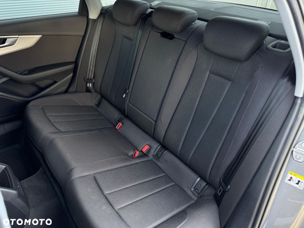 Audi A4 Limousine 40 TFSI S tronic - 25