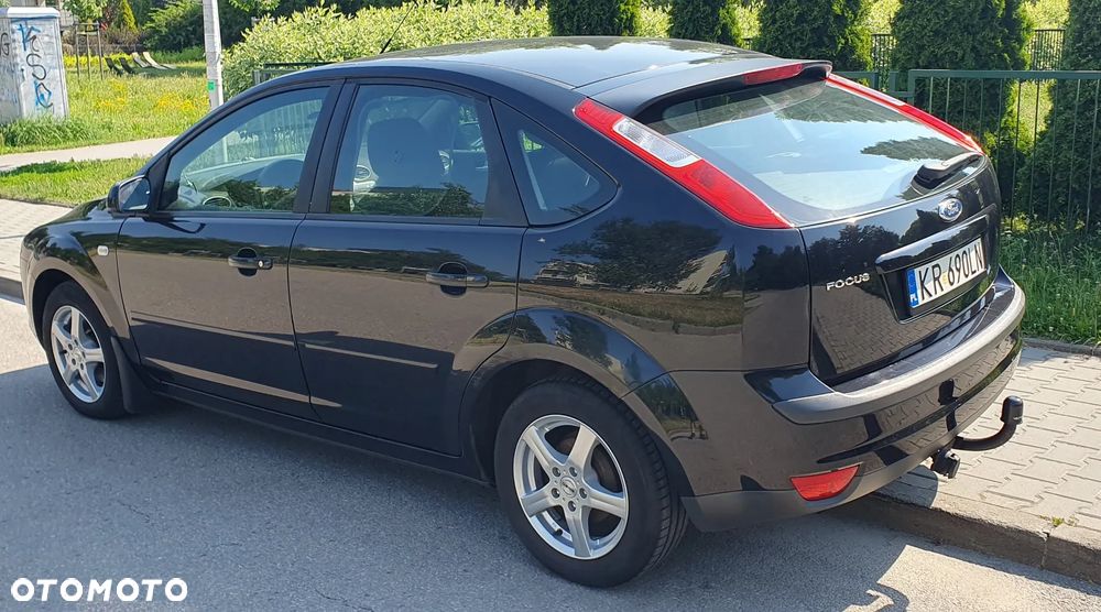 Ford Focus 1.6 Trend - 8