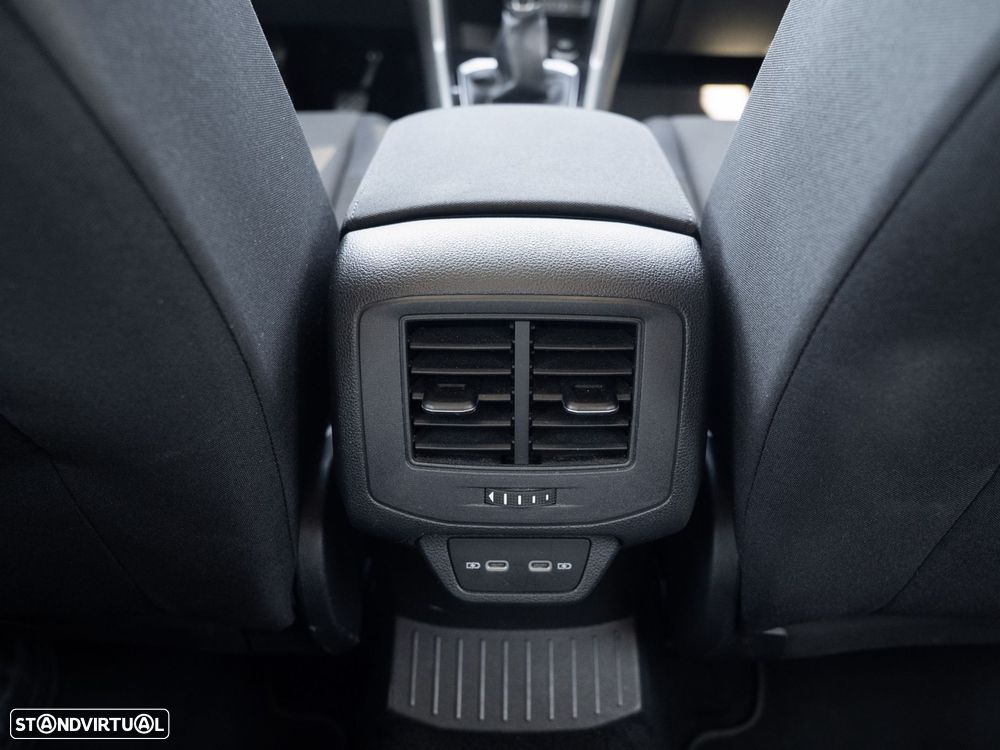 VW T-Roc 2.0 TDI Style - 37