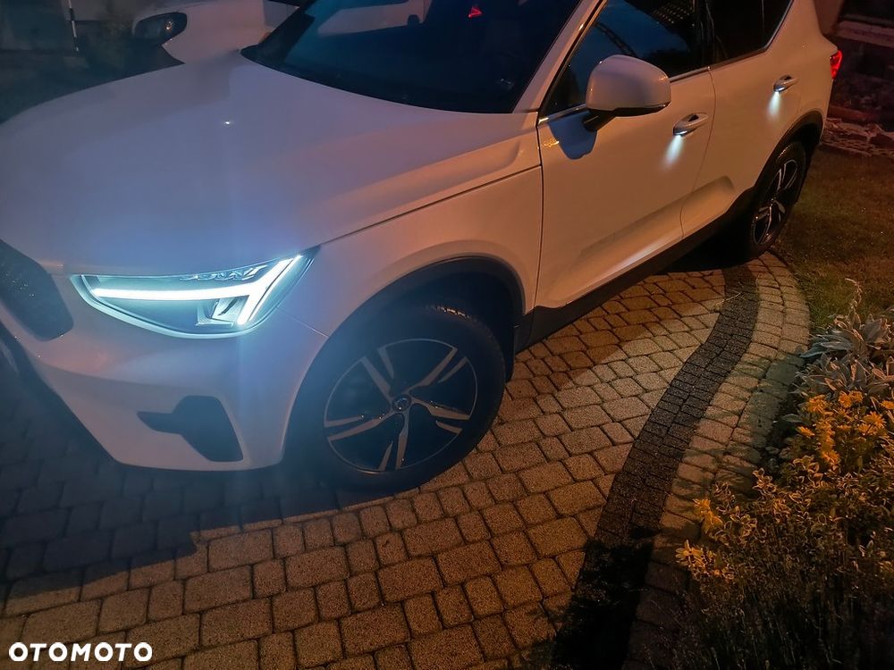 Volvo XC 40 B5 B AWD Geartronic RDesign - 26