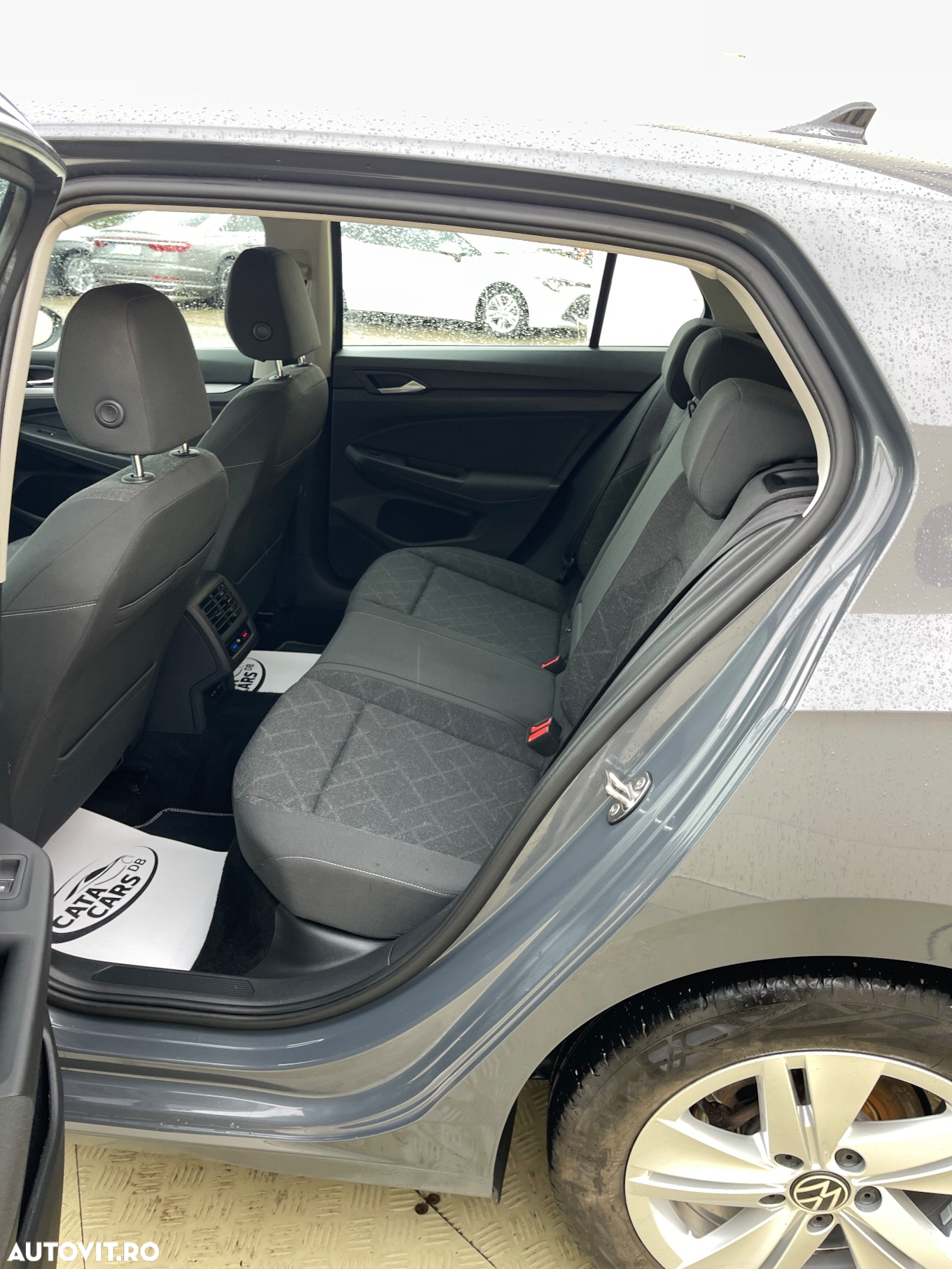 Volkswagen Golf 1.5 eTSI ACT DSG MHEV Life - 8