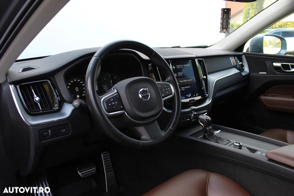 Volvo XC 60 D4 AWD Momentum - 10