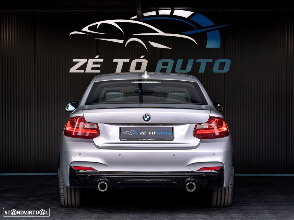 BMW 218 - 6