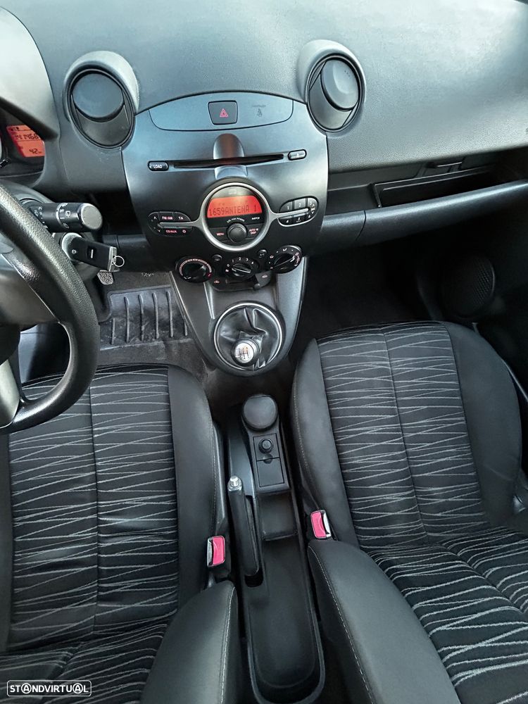 Mazda 2 1.3 MZR Core - 27