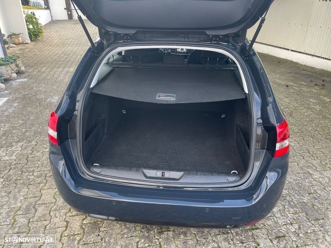 Peugeot 308 SW - 12