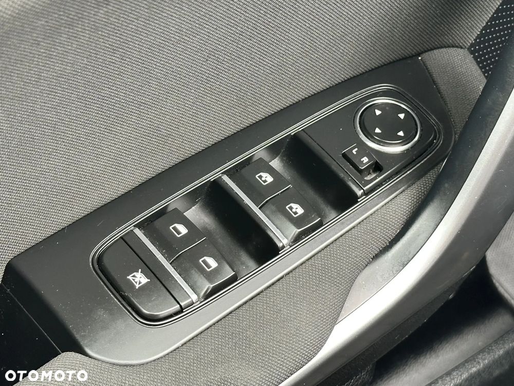 Kia Ceed 1.5 T-GDI M DCT - 27