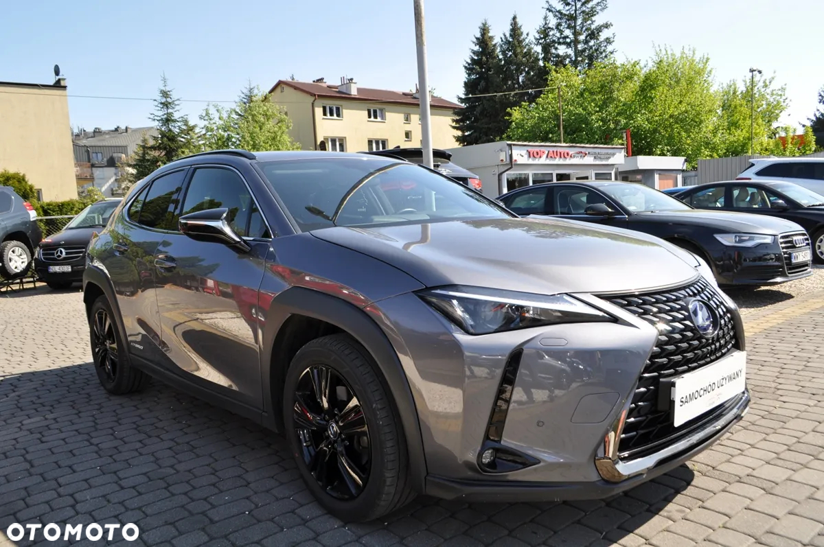 Lexus UX 250h GPF F Impression 2WD - 8