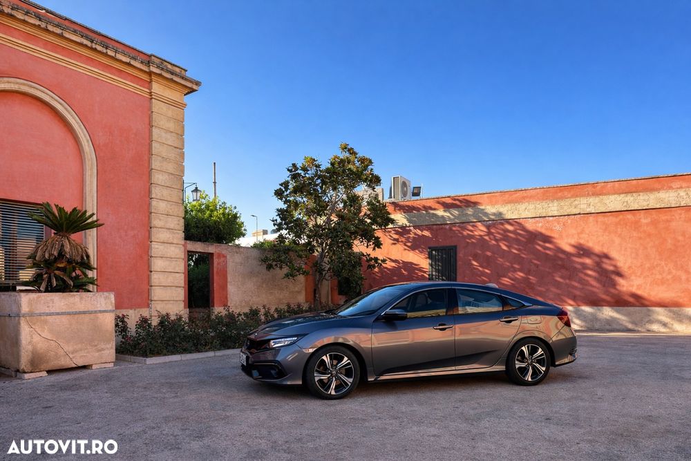 Honda Civic 1.5 VTEC Turbo CVT Elegance Navi - 1