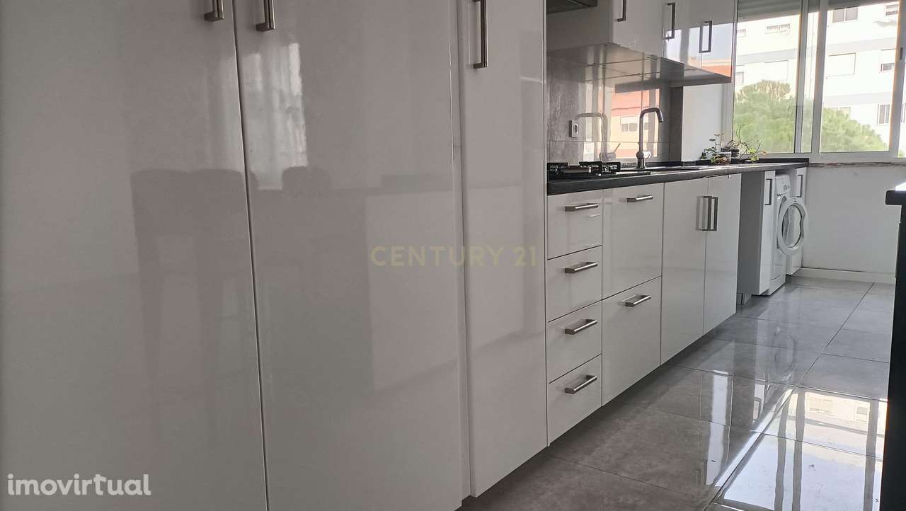 Apartamento em Oeiras, Perto da Praia - Grande imagem: 3/16