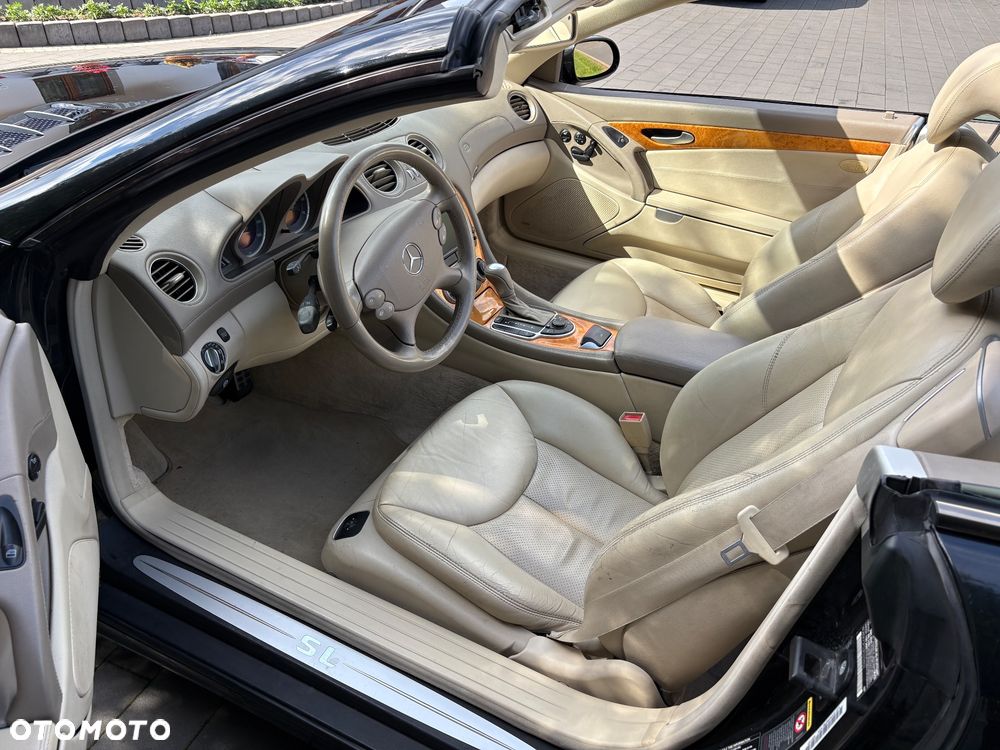 Mercedes-Benz SL - 12