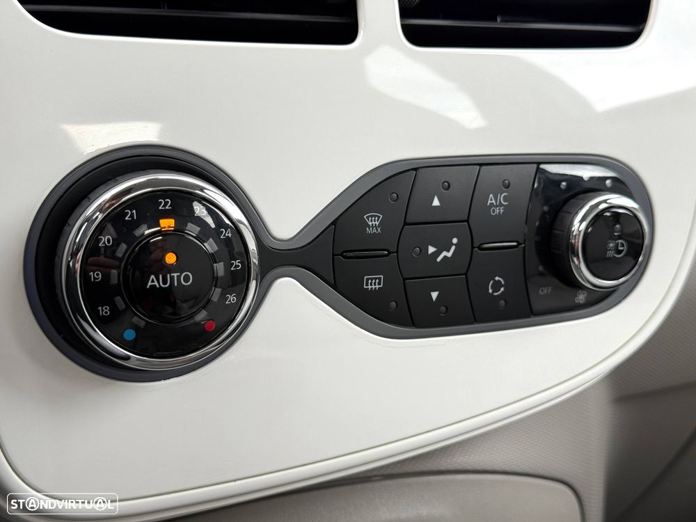 Renault Zoe (c/ Bateria) 41 kwh Intens - 25