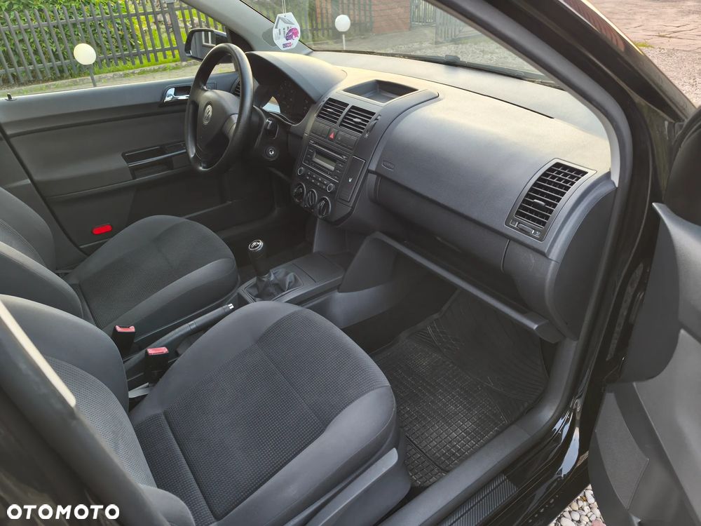 Volkswagen Polo 1.2 Comfortline - 12