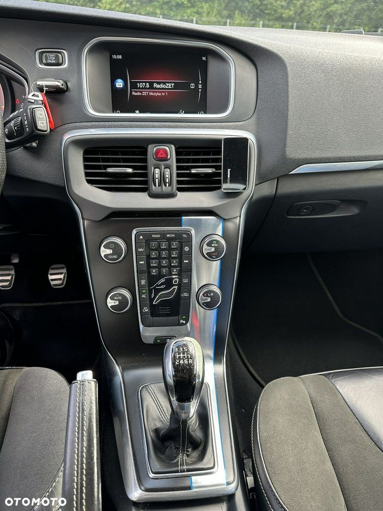 Volvo V40 - 19