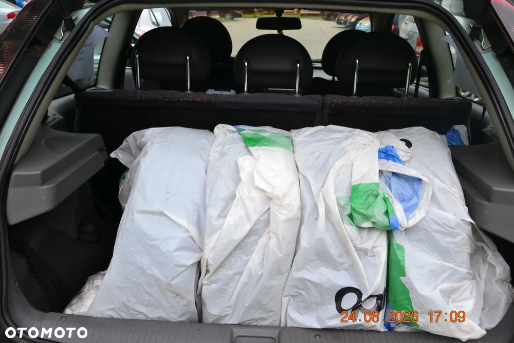 Opel Corsa 1.4 16V Sport - 14