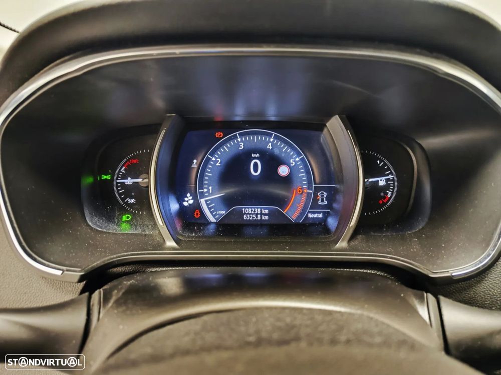 Renault Mégane 1.3 TCe Limited J17 - 35