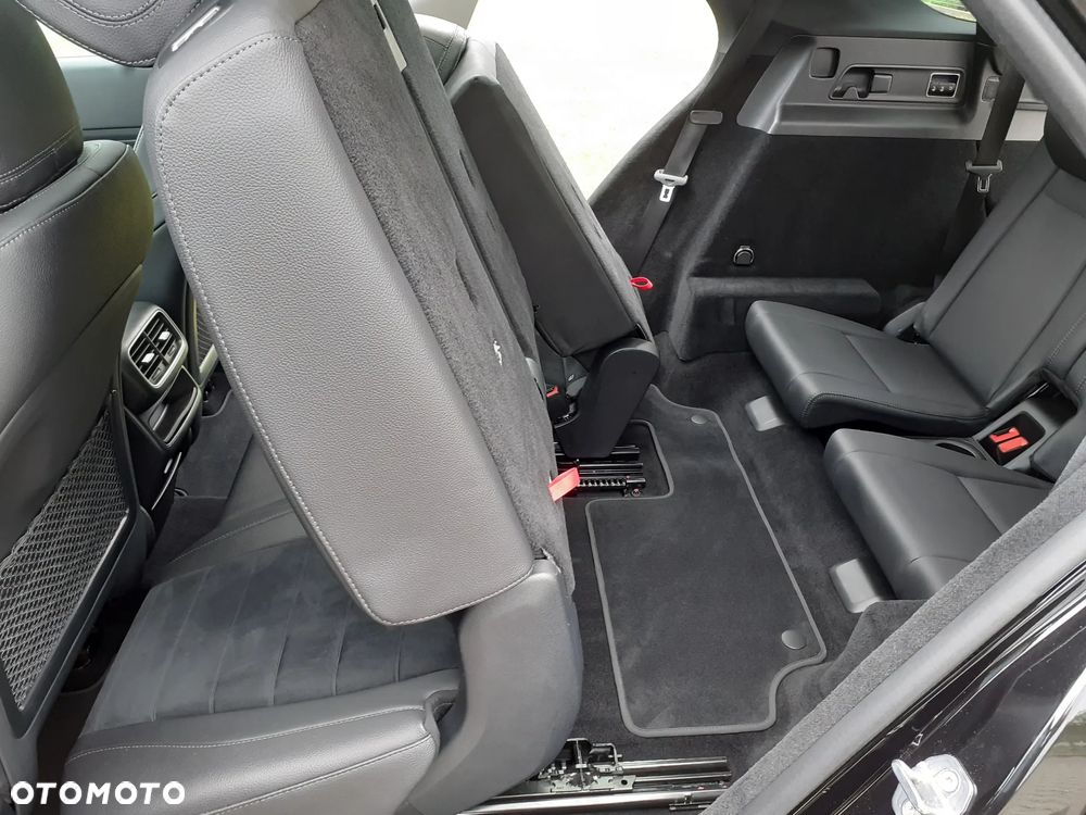 Mercedes-Benz GLE 300 d 4Matic 9G-TRONIC AMG Line - 10