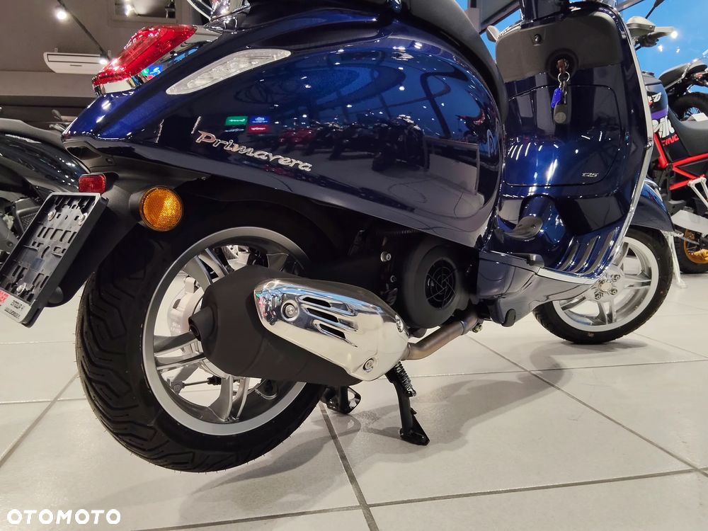 Vespa Primavera - 15