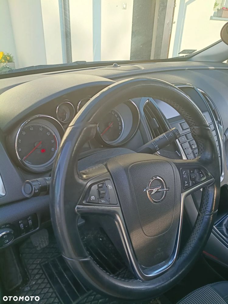 Opel Astra 1.4 T Cosmo - 8