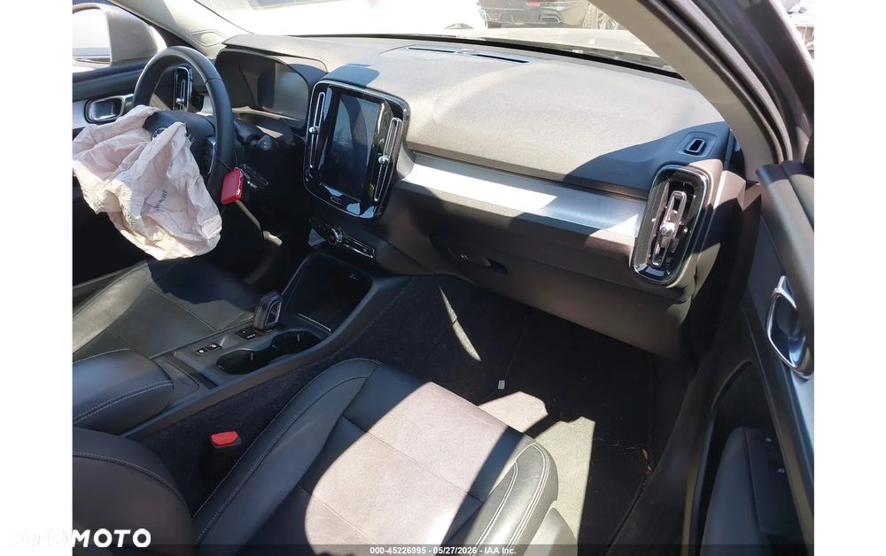 Volvo XC 40 - 7