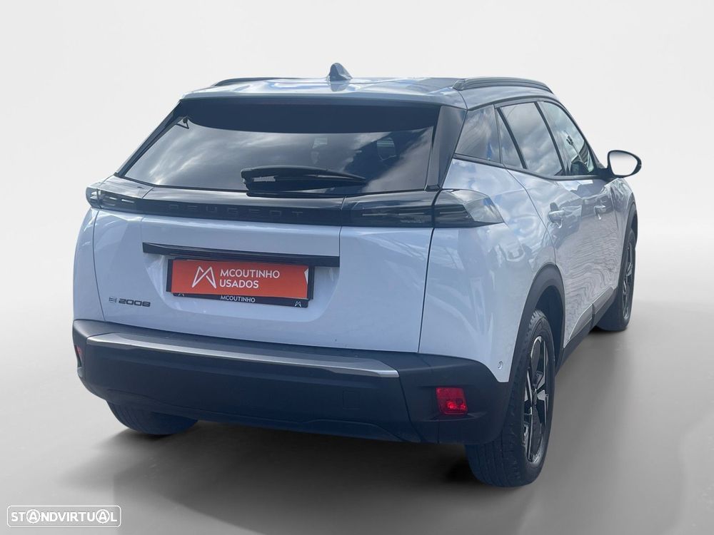 Peugeot e-2008 54 kWh Allure — fotografia 5