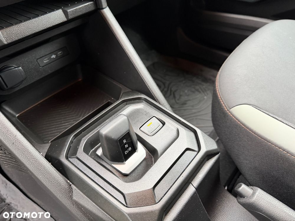 Dacia Duster 1.6 Full Hybrid 140 Extreme MMT - 10