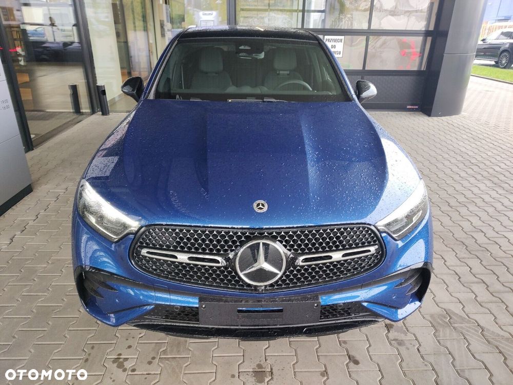 Mercedes-Benz GLC - 11