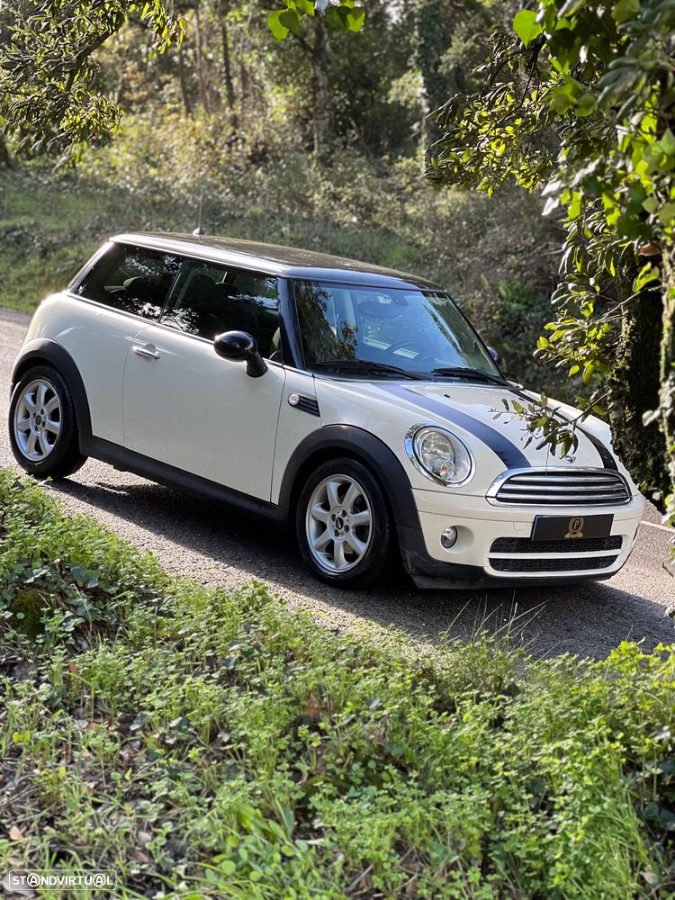 MINI 3 Portas Cooper D - 2