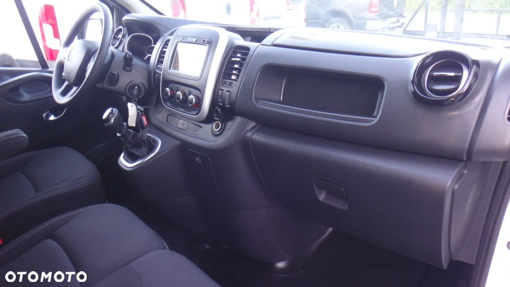 Renault Trafic - 13