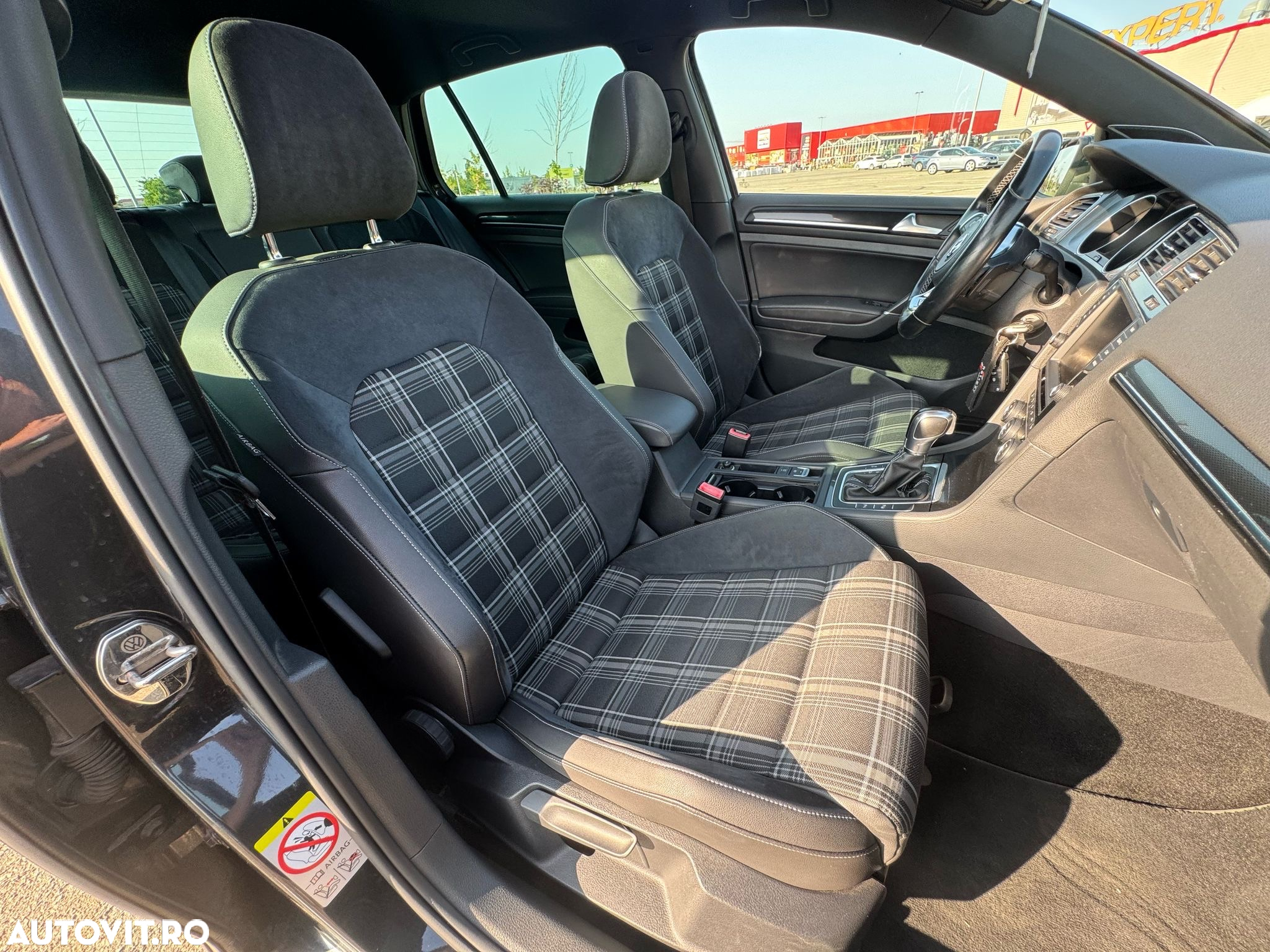 Volkswagen Golf 2.0 TDI DPF BMT DSG GTD - 7