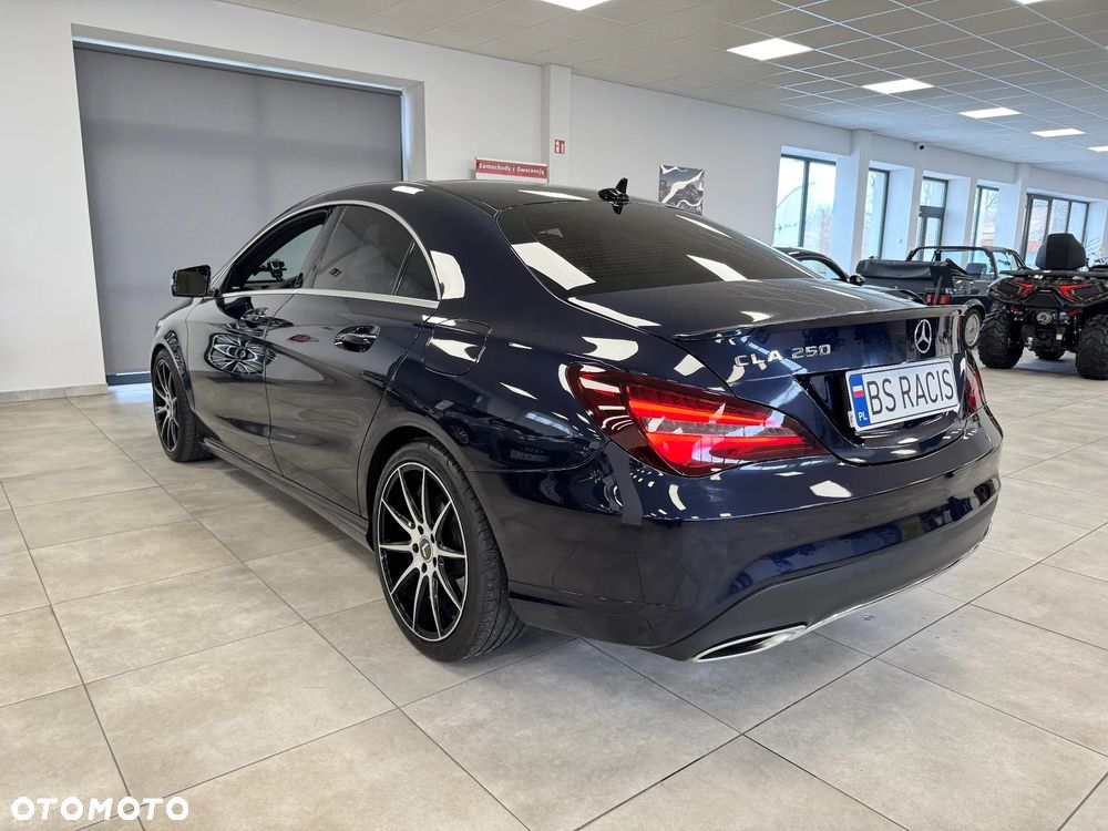 Mercedes-Benz CLA 250 7G-DCT UrbanStyle Edition - 28