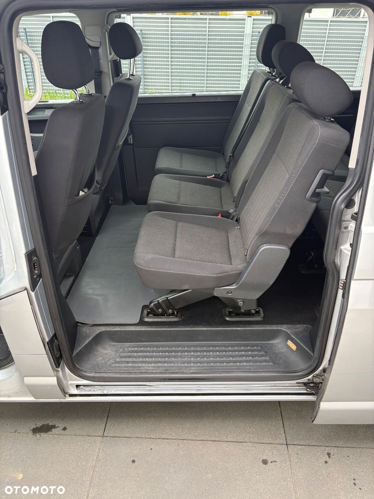Volkswagen Caravelle - 6