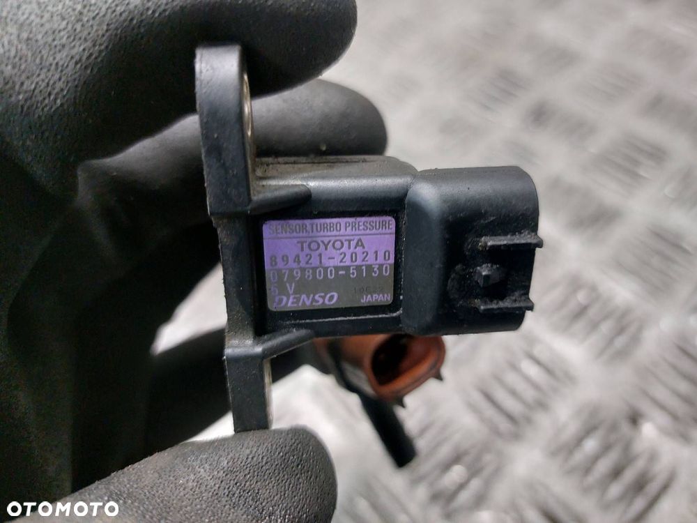 ZAWÓR PODCIŚNIENIA + MAPSENSOR TOYOTA RAV4 II LIFT 2.0 D4D 25860-27010 - 4