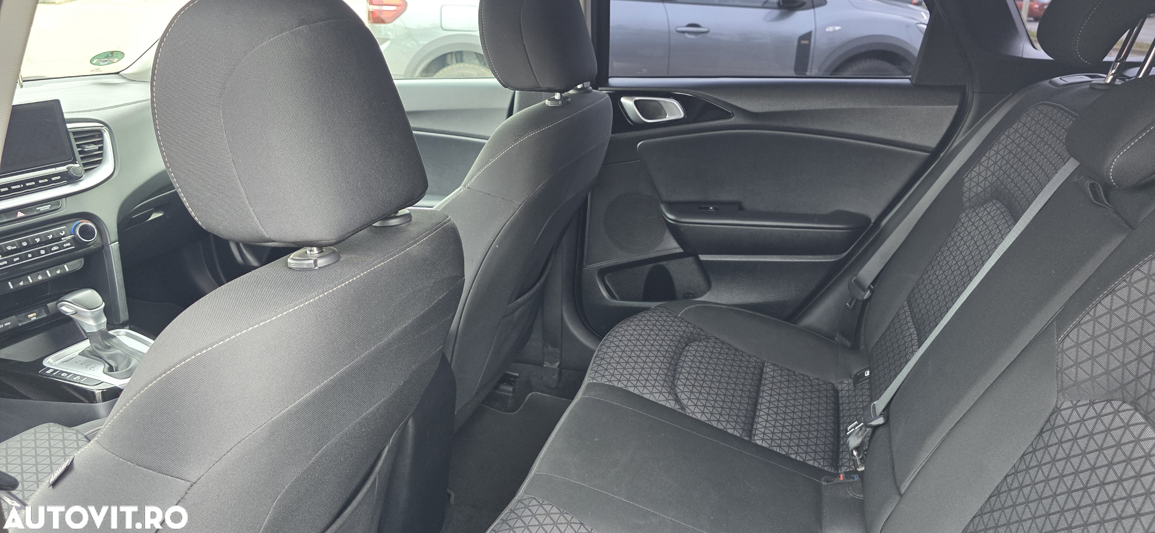 Kia Ceed 1.6 CRDi Eco-Dynamics+ (48V Mild-Hybrid) DCT7 Vision - 6