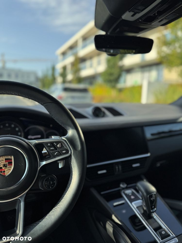 Porsche Cayenne Standard - 3