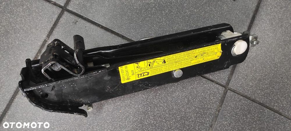 VW PASSAT B6 B7 CC SKODA SUPERB 2 LEWAREK PODNOŚNIK SAMOCHODOWY WYSYŁKA !!! - 1