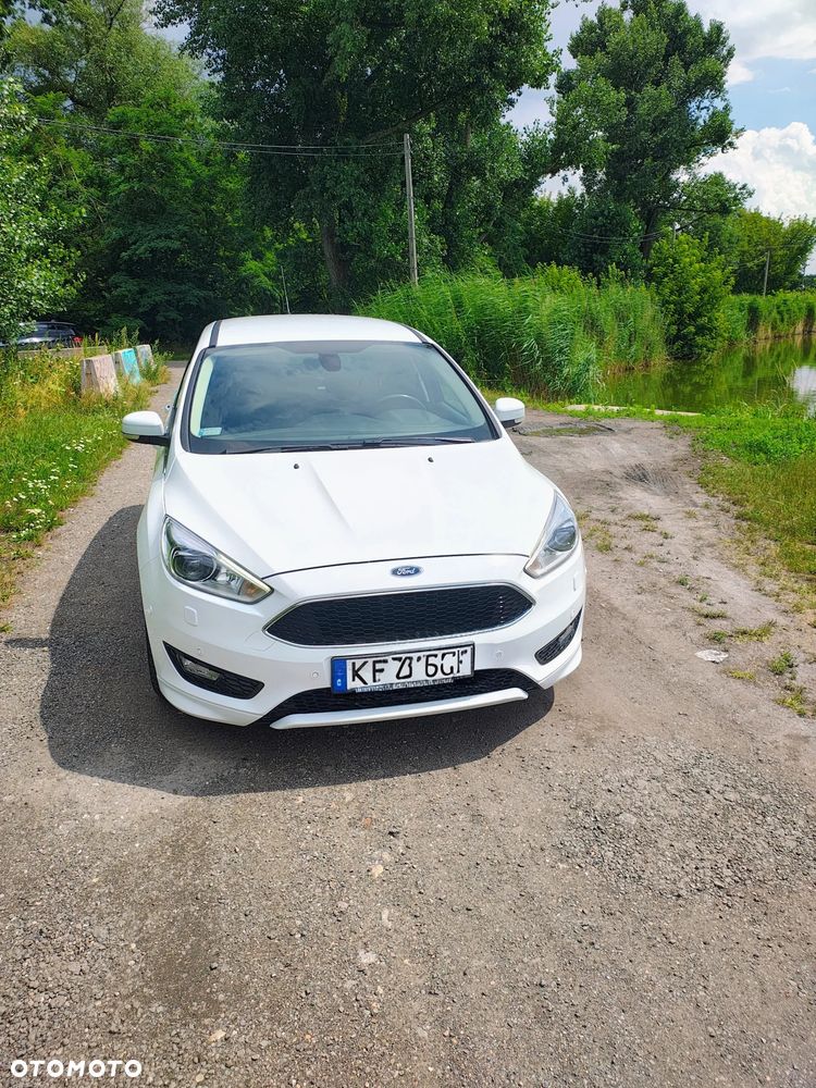 Ford Focus 1.5 EcoBoost Titanium ASS PowerShift - 2