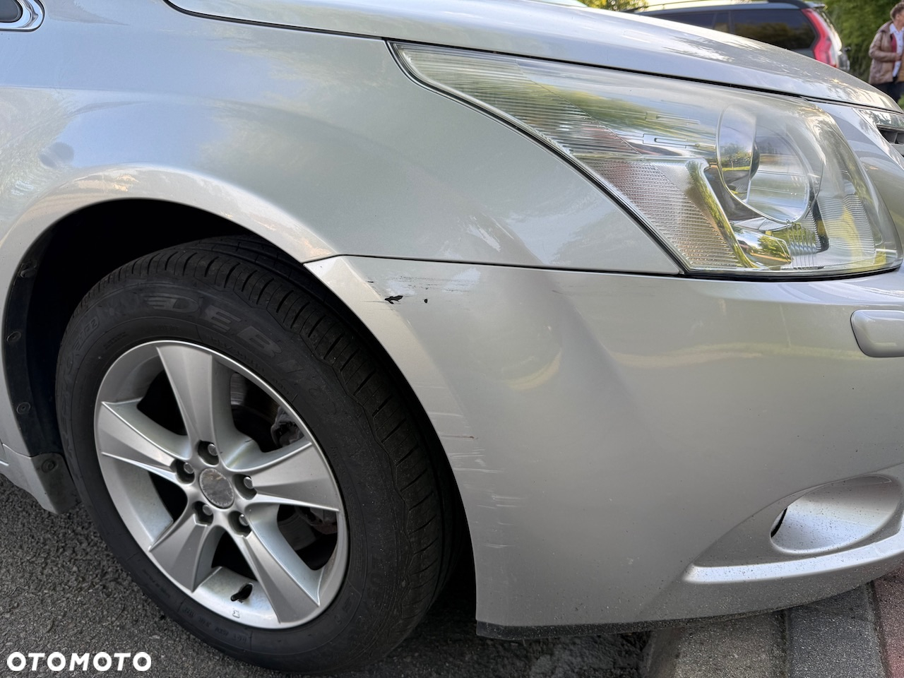 Toyota Avensis 1.8 Luna - 15