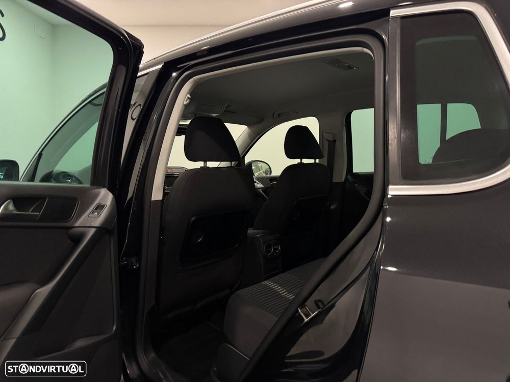 VW Tiguan 2.0 TDi Sport BlueMotion - 28