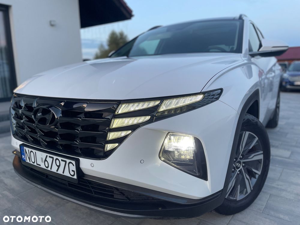 Hyundai Tucson 1.6 T-GDi HEV Executive 2WD - 28